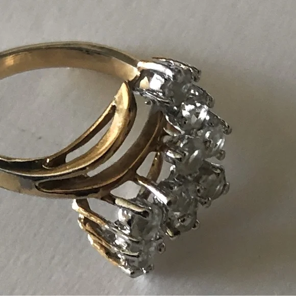 FINAL 18K Cluster  Cocktail/Wedding Ring Beautiful - Picture 7 of 7